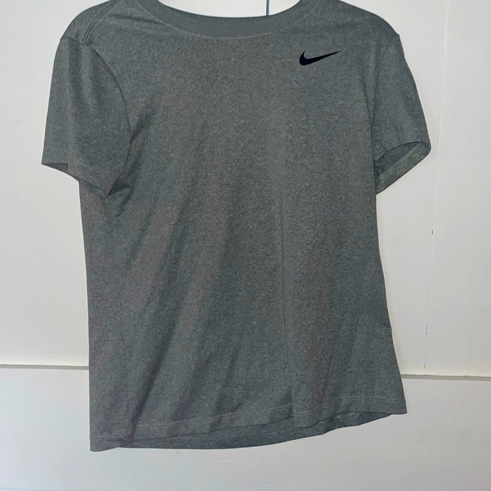 nike grey t-shirt